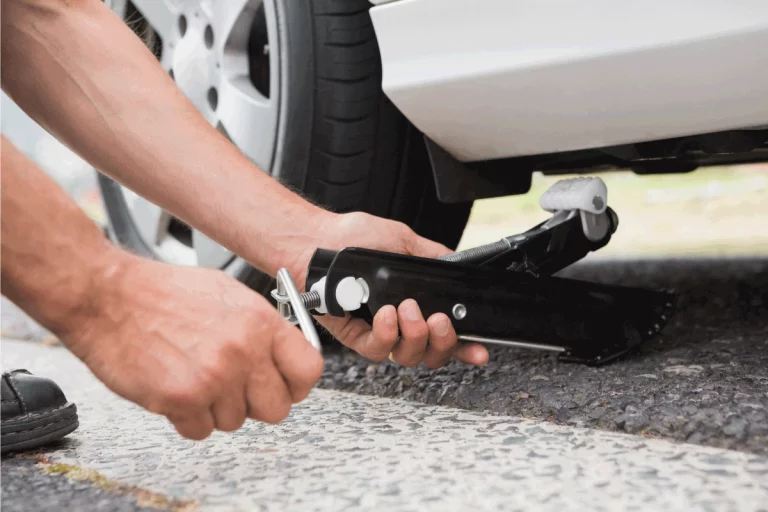 professional driver fixing car in dubai
