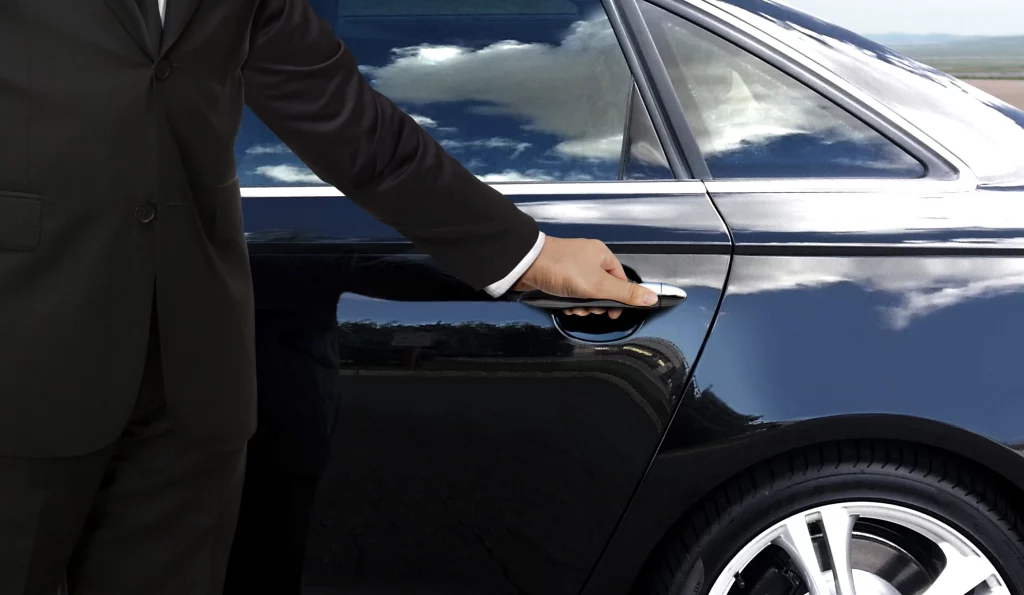 Advantages Of Using A Chauffeur Driver Service